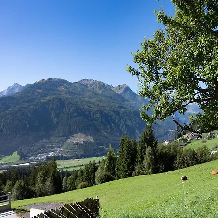 In Hollersbach Near Slopes, Cleaning Included Lejlighed *